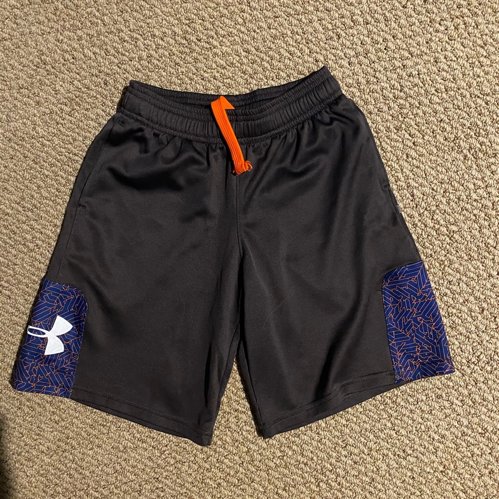 Under Armour Youth Small Shorts